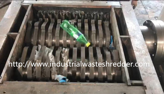 अच्छी कीमत मिनी स्क्रैप प्लास्टिक अपशिष्ट बहुत तकलीफ मशीन अंतरिक्ष की बचत पीईटी बोतलों के लिए ऑनलाइन