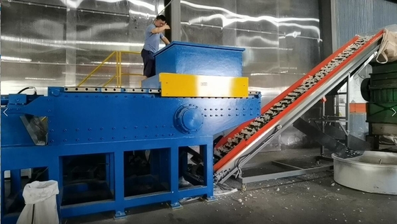 अच्छी कीमत एक्सआरएम सीरीज एचडीपीई पीसी प्लास्टिक गांठ श्रेडर न्यूनतम आउटपुट आकार 20 एमएम उच्च प्रभावी ढंग से ऑनलाइन