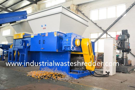 अच्छी कीमत XR1300 डाई सामग्री प्लास्टिक गांठ बहुत तकलीफ लंबाई 1350mm 75KW मोटर ऑनलाइन